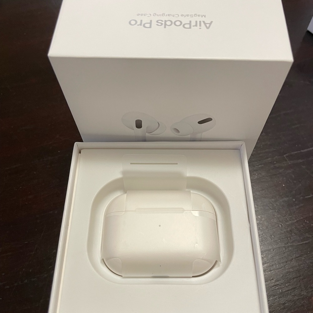 Apple AirPods Pros